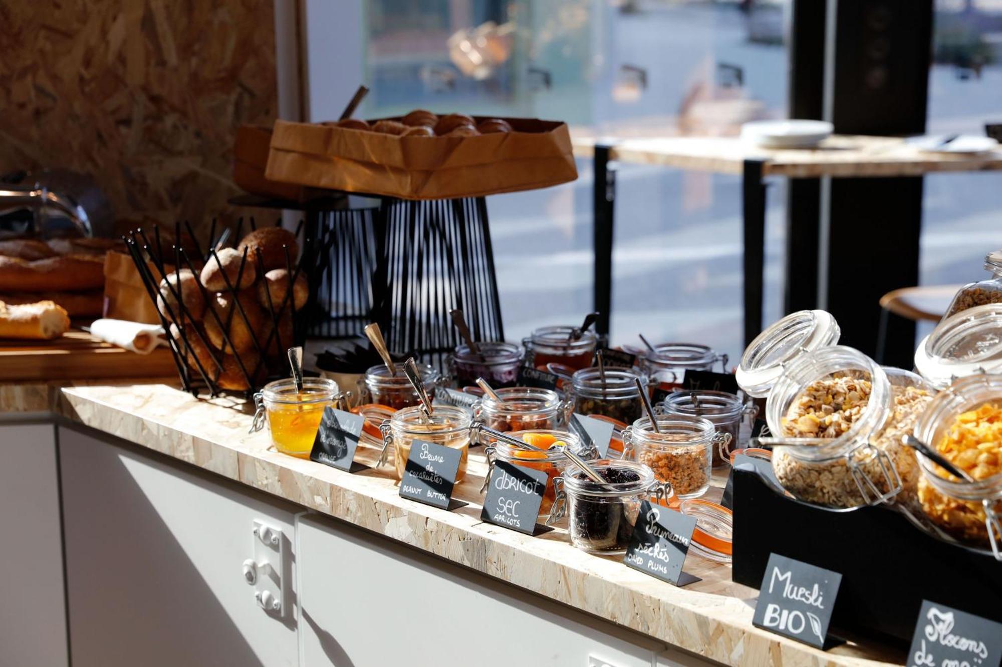 Aloft Strasbourg Etoile Hotel Ngoại thất bức ảnh